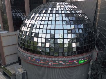 Al interior del mercado mexicano, destacaron lasa pérdidas de las emisoras Televisa, Bolsa Mexicana de Valores, Alsea, Chedraui y Volaris. AFP/ARCHIVO
