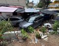 Uniformados recibieron varios reportes ciudadanos anónimos sobre un terreno en dicha colonia, en el que aparentemente varias personas ingresaban y salían con vehículos frecuentemente y que al parecer eran robados. CORTESIA
