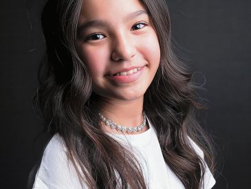 La actriz da vida a “Andrea”, hija del personaje interpretado por Derbez. CORTESÍA