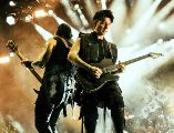 El reembolso de los boletos se reflejará automáticamente en la tarjeta con la que se realizó la compra.INSTAGRAM / @blackveilbrides