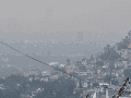 Durante la tarde se observó una estabilidad atmosférica moderada, además de una mayor presencia de nubosidad en comparación con el sábado. SUN