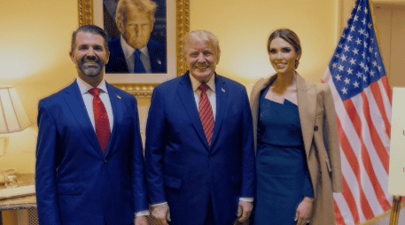La pareja también defendió públicamente la relación y aseguró que el apoyo económico había sido un regalo personal y que las celebraciones no tuvieron una motivación política. ESPECIAL/IG/@bettinatrump