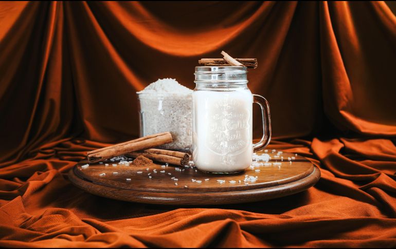 Esta receta de agua de horchata puede convertirse en la estrella de tus comidas y cenas de temporada. Pexels