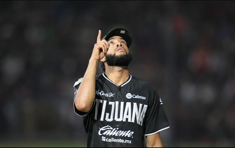 Adonis Medina fue el encargado de abrir el encuentro y respondió a la confianza con cinco innings de autoridad. IMAGO7