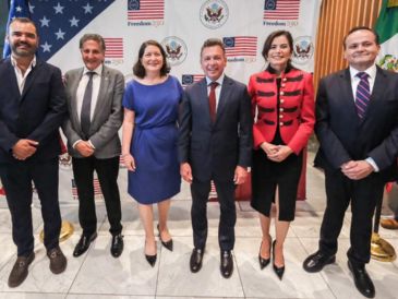 Alejandro Aguirre Curiel reafirmó que el encuentro fue clave para refrendar la importancia que tiene para Chapala mantener una relación cercana, institucional y de colaboración con el Consulado de los Estados Unidos. CORTESÍA/ Gobierno de Chapala