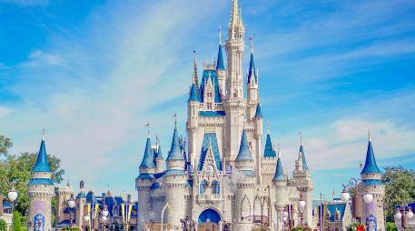 Junto con el nombramiento de Anand, se espera que varios miembros del equipo técnico de Character.ai se unan a Disney. UNSPLASH