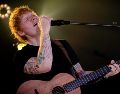 Sheeran también indicó que esta semana ha tenido que "tomar decisiones difíciles, estoy cometiendo errores, y lo siento muchísimo". EFE/S. Konning