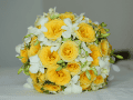 Cada 21 de septiembre, regalar flores amarillas se convierte en una tendencia viral. ESPECIAL/Canva