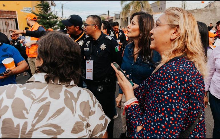 En materia de seguridad, se reforzará el patrullaje y se fortalecerá el chat de seguridad de la colonia El Retiro, y se realizará una reunión vecinal con la Comisaría de Guadalajara. ESPECIAL / Ayuntamiento de Guadalajara