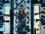 En un mes, llega a las salas de cines de todo el mundo la historia de Elizabeth Holmes a días de haber sido capturada por su participación en Theranos. ESPECIAL / YouTube A24