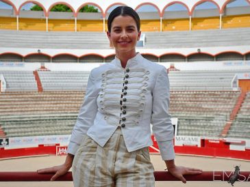 "Tengo muchas ganas de que se valore mi toreo en Guadalajara. Sé que es una plaza bastante seria y difícil, pero creo que sí que puede gustar", expresa Miriam Cabas. CORTESÍA