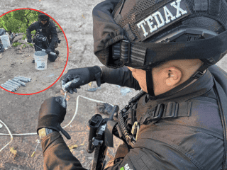 Los oficiales TEDAX establecieron una línea de disparo controlado a distancia. ESPECIAL / SECRETARÍA DE SEGURIDAD DEL ESTADO DE JALISCO