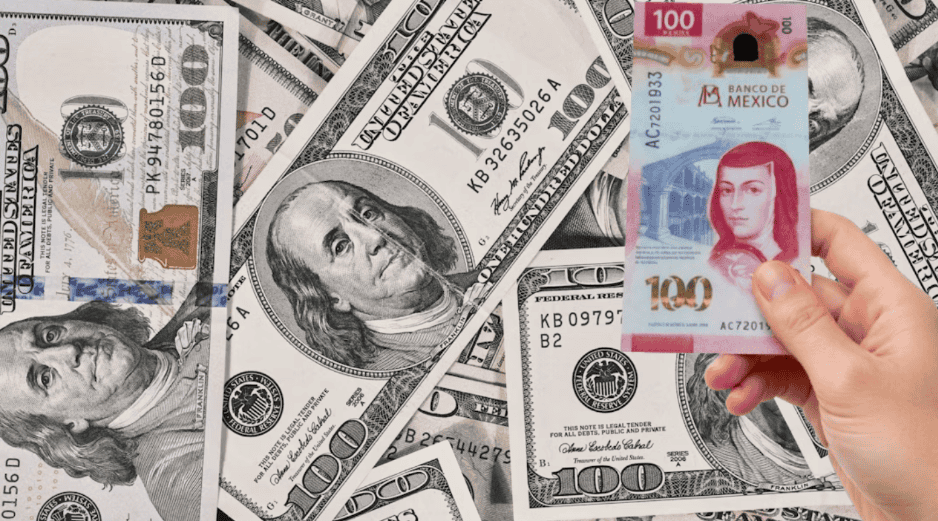El comportamiento del dólar frente al peso se da luego de que la inflación general en México se ubicara en 3.42 por ciento a tasa anual durante la primera quincena de septiembre. Unsplash