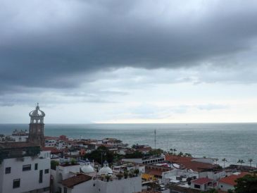 De acuerdo con el aviso especial emitido por Protección Civil Jalisco, el huracán "Polo" alcanzó la categoría 5 por tercera vez, y se ubicó a 405 kilómetros al suroeste de Cabo Corrientes. EFE / ARCHIVO