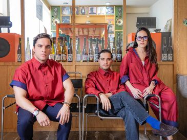 Sofía Martínez, Osmar Hueso y Daniel Hueso. GENTE BIEN JALISCO / Revista del 25 de septiembre 2026