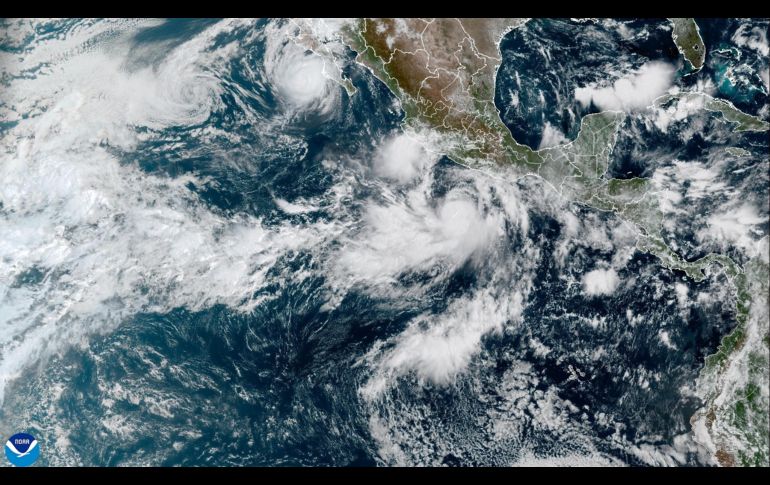 La tormenta tropical “Rachel” avanza por el Pacífico mexicano con vientos de 95 km/h. EFE/NOAA-NHC