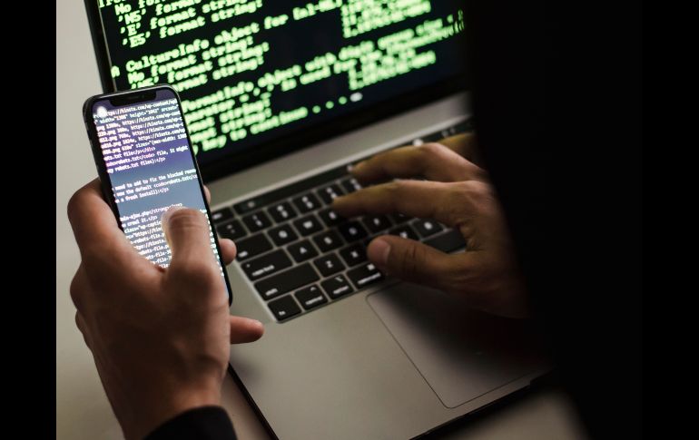 Los fraudes por transferencias bancarias falsas van en aumento. Aprende a identificar comprobantes alterados, conoce las señales de alerta y descubre cómo verificar tus pagos. ESPECIAL/PEXELS