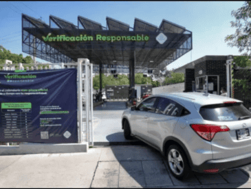 Durante el año 2026, el Gobierno de Jalisco mantiene en vigor el programa de Verificación Vehicular Responsable, una estrategia ambiental diseñada para reducir las emisiones contaminantes de los automóviles. EL INFORMADOR / ARCHIVO