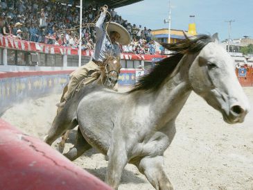 Recuerdo fotográfico del Campeonato Charro en el Encuentro Internacional del Mariachi y la Charrería (12 de septiembre de 2004). EL INFORMADOR/ Archivo