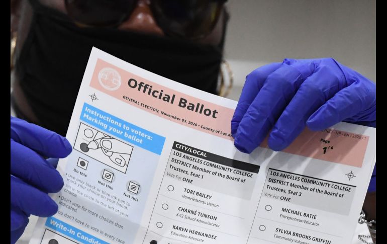 Aunque Trump quiso frenar el voto por correo, esta modalidad se mantiene para las elecciones legislativas de noviembre 2026 en Estados Unidos. AFP/ARCHIVO