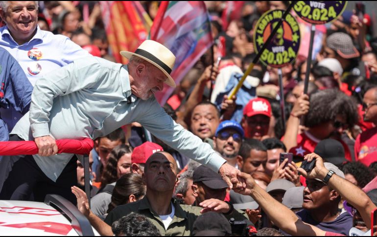 Los dos candidatos empatan en niveles de rechazo, con un 45 % de los consultados que dicen que no votarán por ellos de ninguna forma. EFE  / ARCHIVO