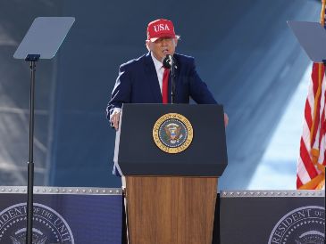 Trump dijo durante la reciente Asamblea General de la ONU que se estaba planteando la posibilidad de "aniquilar" a Irán, una declaración que causó polémica. EFE/O. Guzmán