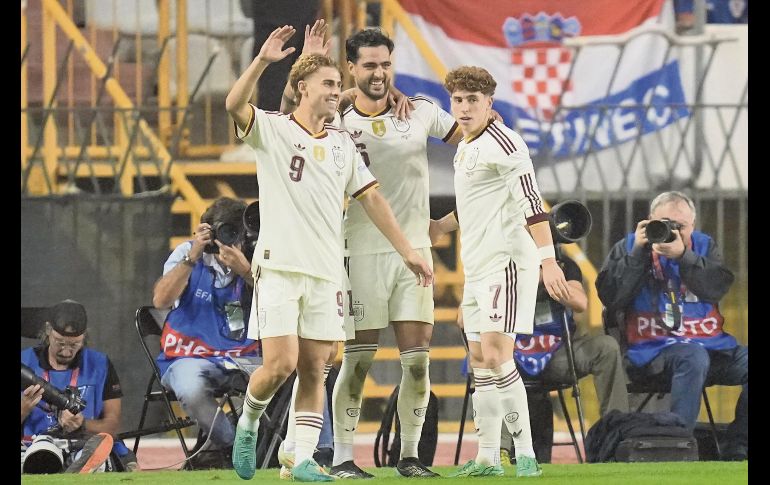 Mikel Merino. El centrocampista marcó un doblete y encabezó el triunfo de España ante Croacia. AP