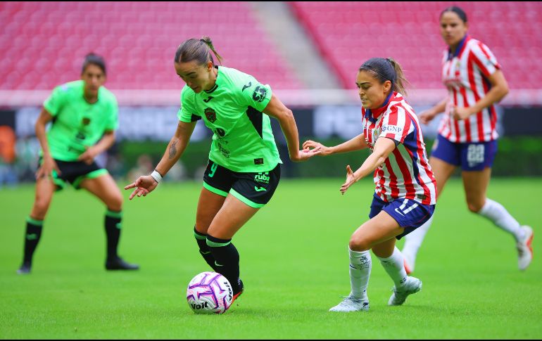 Las Bravas perdieron tres puntos durante su visita al Akron después de que se señalara como fuera de lugar un gol de Bianca Mora. IMAGO7