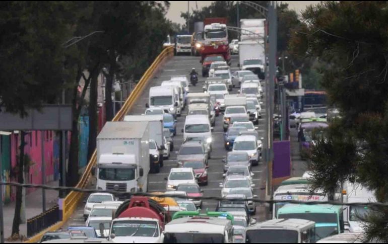 El programa Hoy No Circula se aplica de las 5:00 a las 22:00 horas en todas las alcaldías de la Ciudad de México y en tres zonas conurbadas del Estado de México. SUN/L. Camacho
