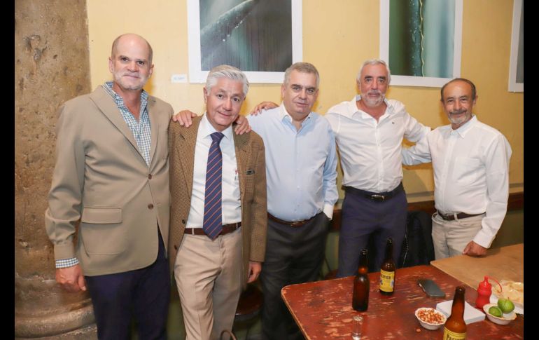 Federico Hecht, Vicente Mendoza, Jorge Verea, Pedro Aldrete y Guillermo Dellamary. GENTE BIEN JALISCO / C. Jimeno