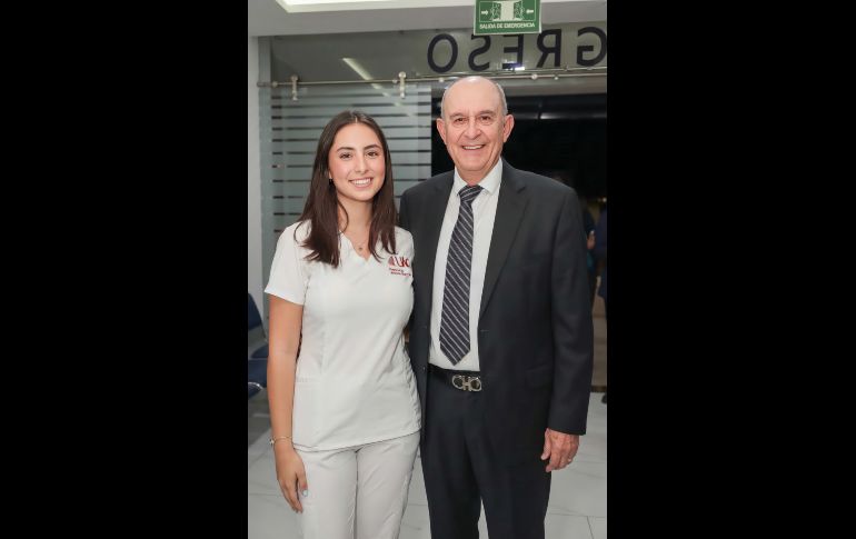 Ana Sofía Caro y Ever Rodríguez. GENTE BIEN JALISCO / Hospital Lomas del Valle, inaugura sus nuevas instalaciones