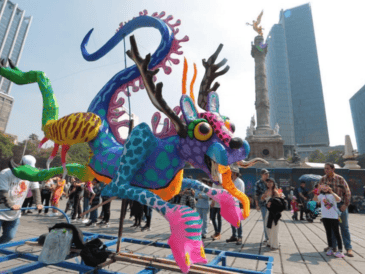 El Desfile de Alebrijes 2026 contará con enormes figuras creadas específicamente para dos eventos este mes. GOBIERNO DE LA CIUDAD DE MÉXICO