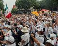 Los manifestantes exigen la destitución de Rafael Olivos Hernández, aumento salarial y mejores condiciones laborales. AFP/X. Duarte