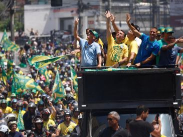 El ultraderechista Bolsonaro, y ganador de la primera vuelta, visitó el estado de Río de Janeiro. EFE / A. LACERDA
