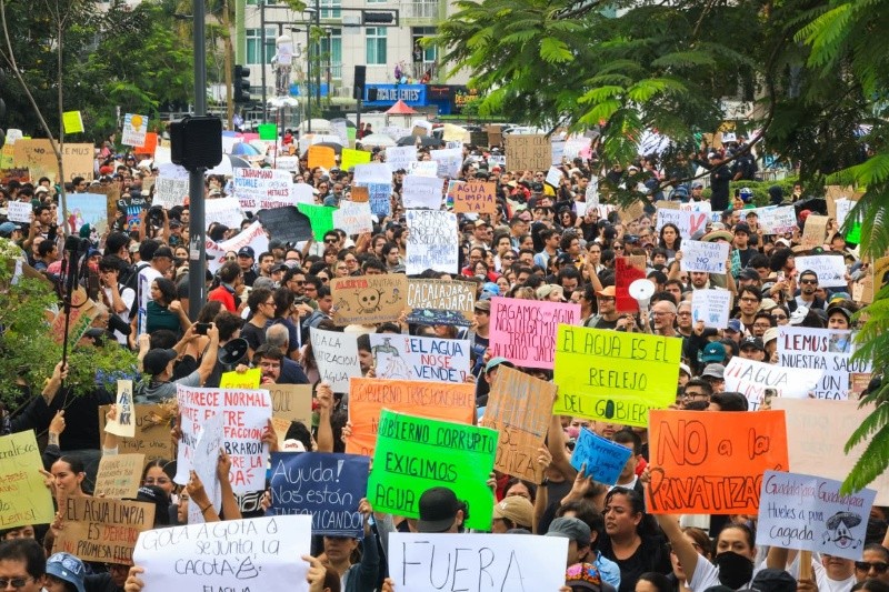 &nbsp;&nbsp;Manifestantes se congregan en La Minerva. EL INFORMADOR / J. Acosta