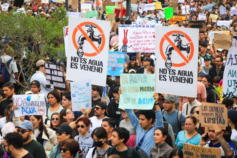 &nbsp;&nbsp;Manifestantes se congregan en La Minerva. EL INFORMADOR / J. Acosta