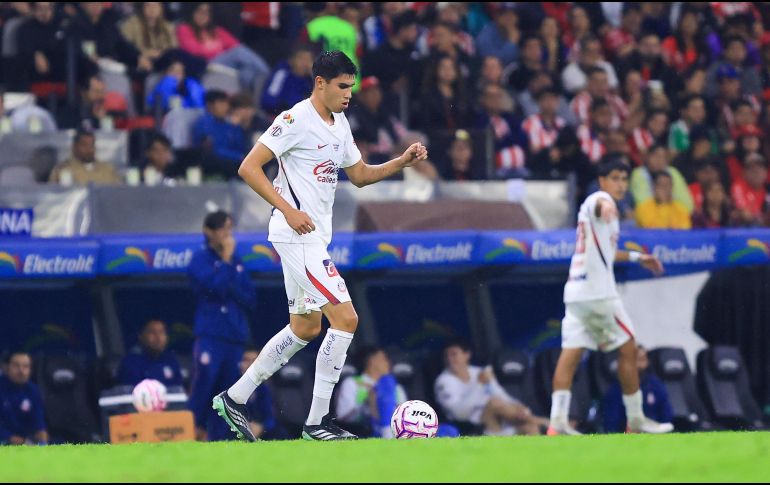 eonel Calderón y Carlos Hernández dieron el salto al primer equipo tras su proceso formativo en las Fuerzas Básicas de Chivas. IMAGO7.