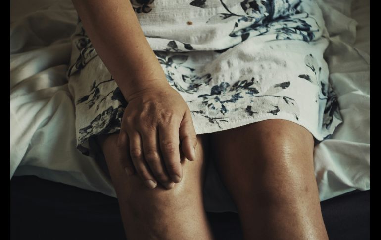 Si los futuros ensayos confirman los resultados iniciales, el descubrimiento podría abrir una nueva vía para tratar la osteoartritis. UNSPLASH