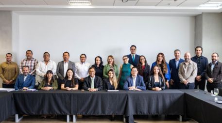 El IDEFT firma acuerdos con organismos de la industria electrónica y de consultoría para impulsar la capacitación especializada y la certificación de competencias laborales en Jalisco. CORTESÍA.