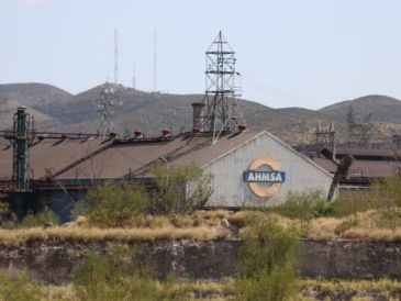 La subasta quedó nuevamente desierta ante la decepción de miles de trabajadores. SUN/ESPECIAL