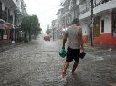 La tormenta tropical “Trudy” obliga a suspender clases este 15 de octubre debido a su fuerza y rápida evolución. EFE/A. Montero