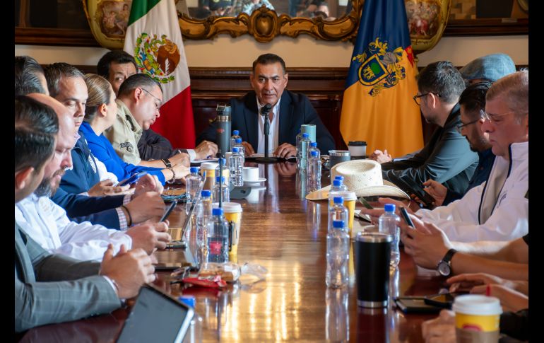 En la reunión participaron representantes de diversas dependencias estatales de seguridad y el Gobierno de Jalisco. ESPECIAL
