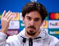 El PSG no teme a la estrella del Barcelona Lamine Yamal, afirmó este lunes 19 de octubre el mediocampista portugués Vitinha. EFE / Y. Valat