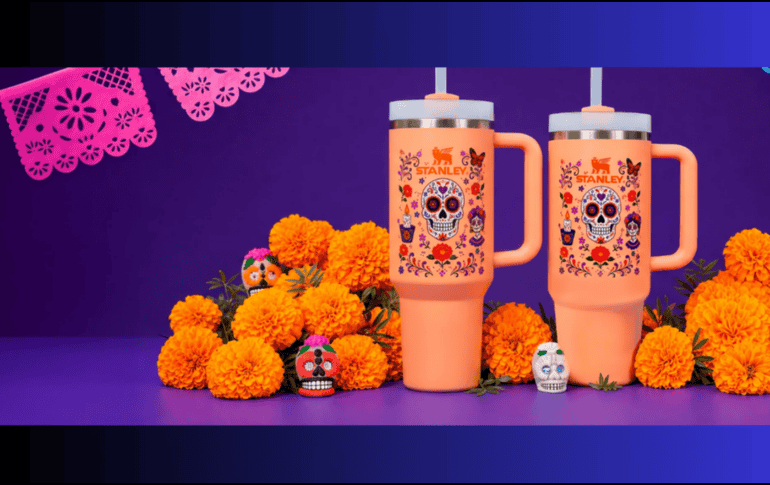 La marca también presenta una propuesta creativa para personalizar los termos mediante stickers. STANLEY