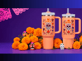La marca también presenta una propuesta creativa para personalizar los termos mediante stickers. STANLEY