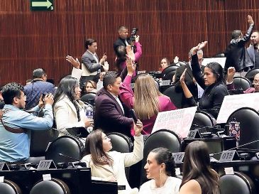 La reforma fue aprobada por mayoría de 312 votos por parte de Morena, PT y PVEM en medio de protestas de otros grupos parlamentarios. SUN/ESPECIAL