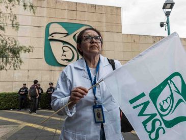 De acuerdo con manifestantes del IMSS, a partir de la próxima semana podrían comenzar los bloqueos intermitentes en Ciudad de México. SUN/Y. Osnaya