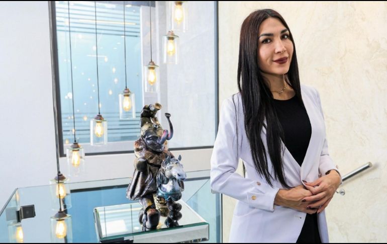 En la práctica de la Dra. Lorena de la Torre, la ciencia, precisión quirúrgica y atención humana convergen en un objetivo: ofrecer alternativas individualizadas a pacientes que enfrentan situaciones complejas. EL INFORMADOR