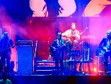 La noche terminó entre aplausos, con las melodías todavía presentes en la memoria de los asistentes y el reconocimiento a uno de los grandes arquitectos sonoros del rock. EL INFORMADOR / J. ACOSTA