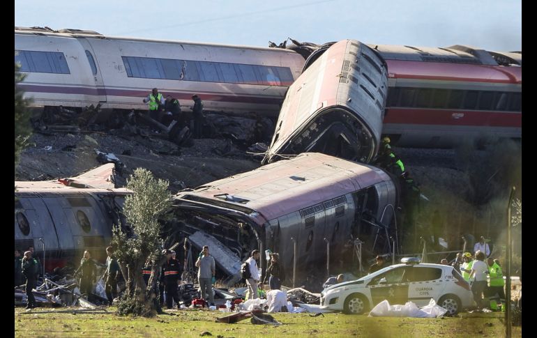 Conoce el minuto a minuto del trágico choque de trenes en Urda, Toledo. EFE/I. Herrero